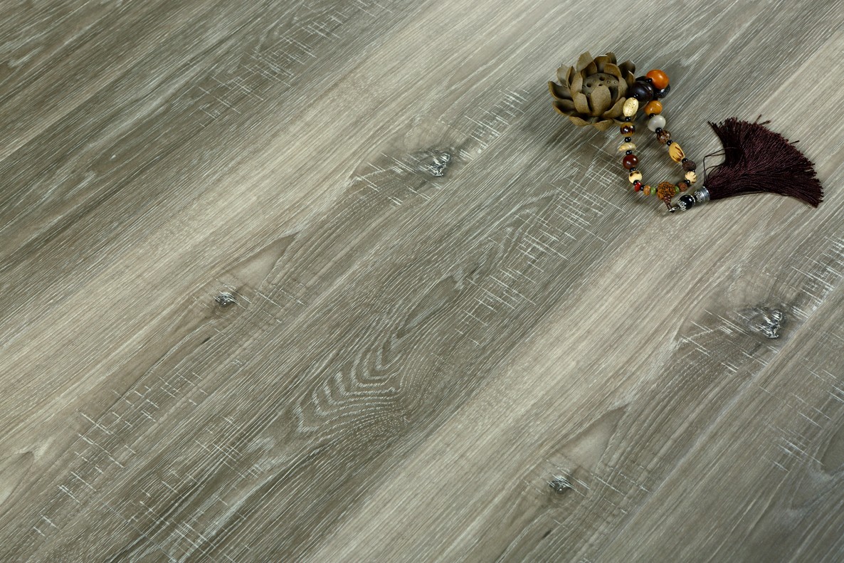 您好欢迎来到贝亚克青花瓷地板官网